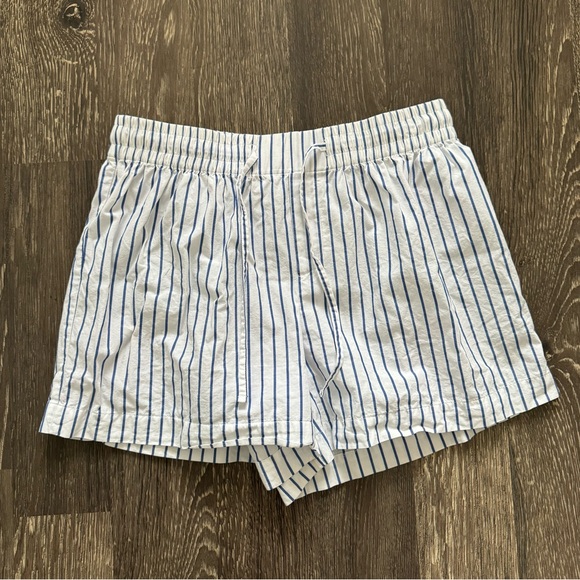 Zara Pants - Zara striped cotton shorts